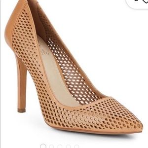 Vince Camuto leather mesh Caila  Pump Sz 8